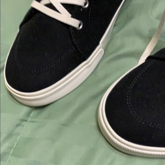 Old Navy Suede Faux Fur Lined High Tops for Women - Picture 6 of 6